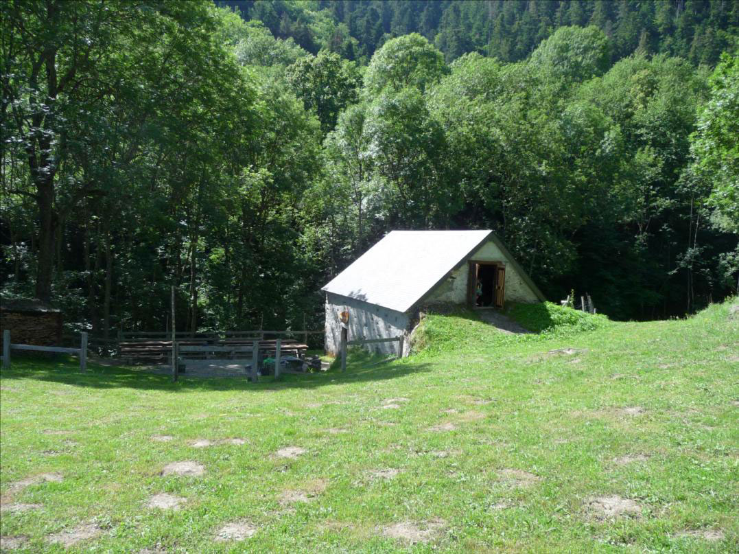 Grance pour activités de plein air en groupe - Guchen Grance pour activités de plein air en groupe - Guchen